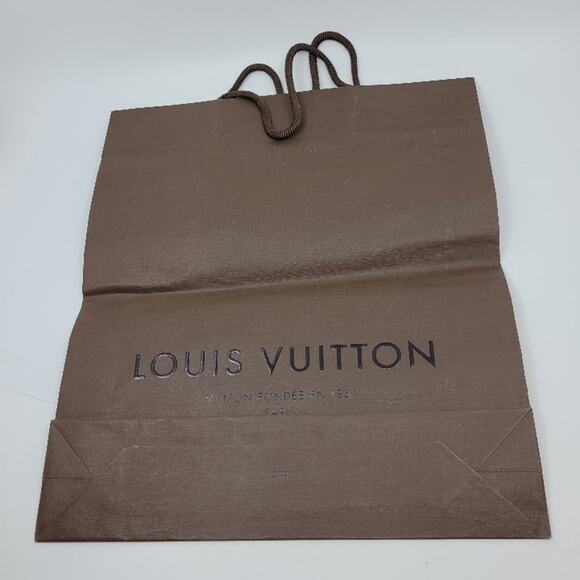 LOUIS VUITTON Authentic Paper Gift Shopping Bag LARGE SIZE 14 x12.5 x 3”. - Picture 3 of 10